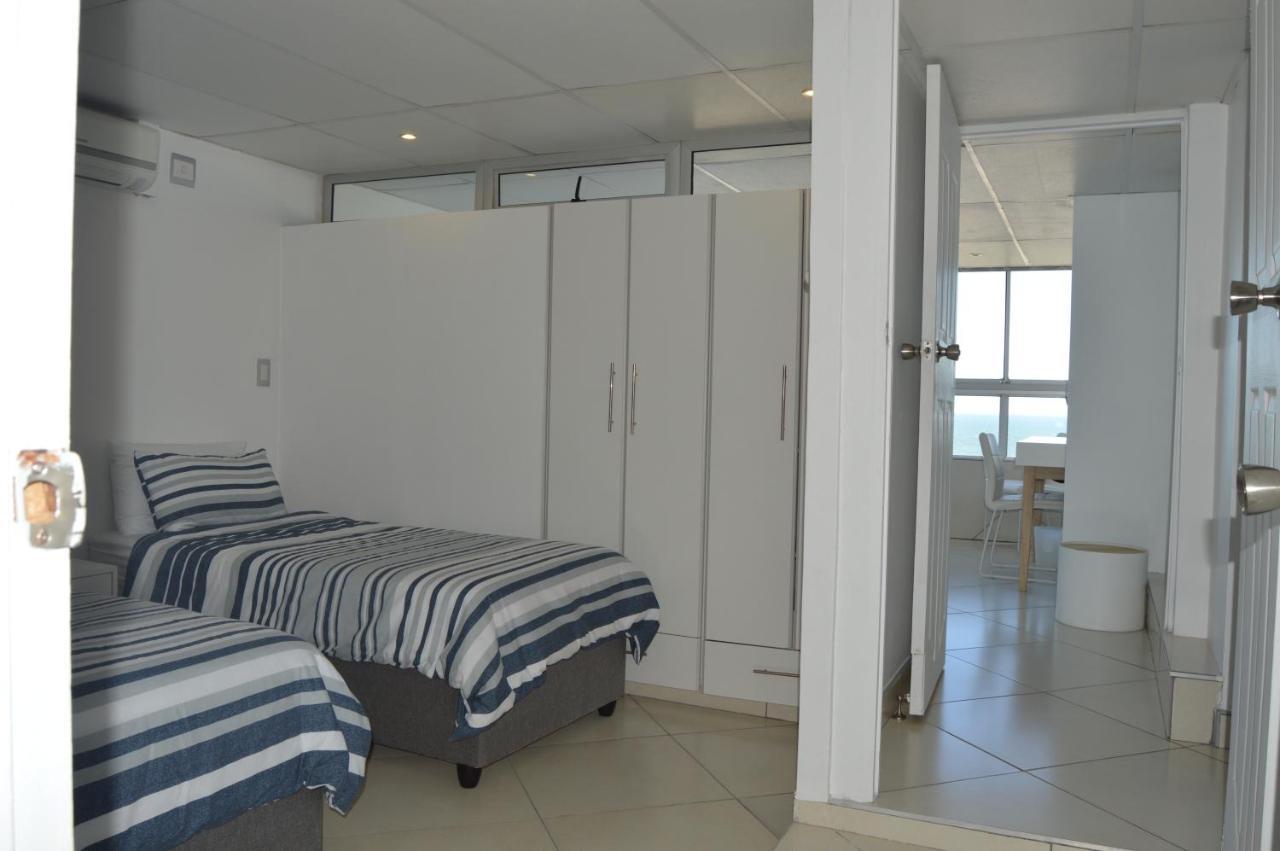 Accommodation Front - Classy 4 Sleeper With Ocean Views Durban Eksteriør bilde