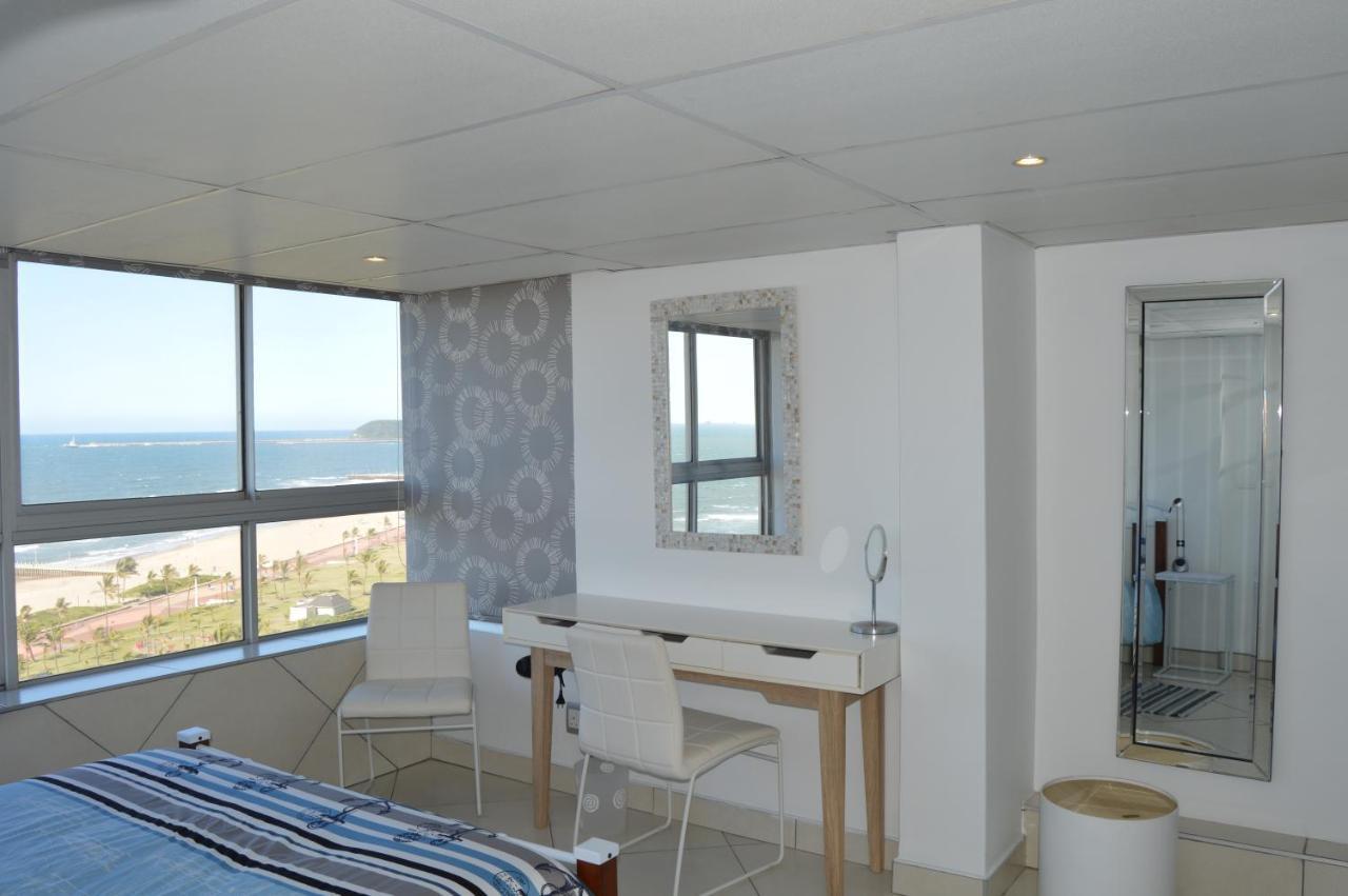 Accommodation Front - Classy 4 Sleeper With Ocean Views Durban Eksteriør bilde