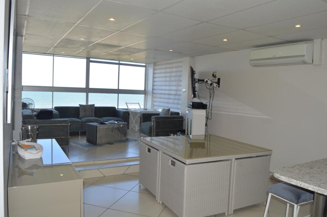 Accommodation Front - Classy 4 Sleeper With Ocean Views Durban Eksteriør bilde